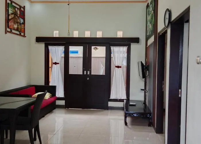 Nyoman Bali House *